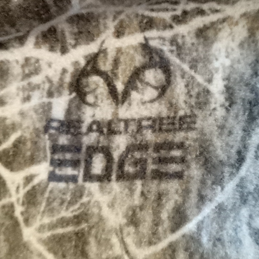 Realtree edge 2XL Spring/ Fall jacket. Hardly worn. - Picture 3 of 6